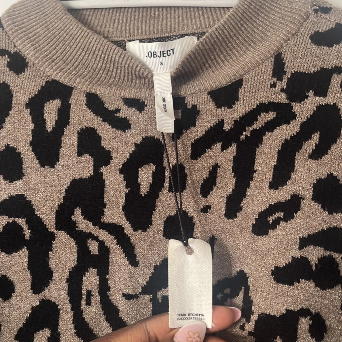 Beige leopardmönstrad tröja från Object - 2