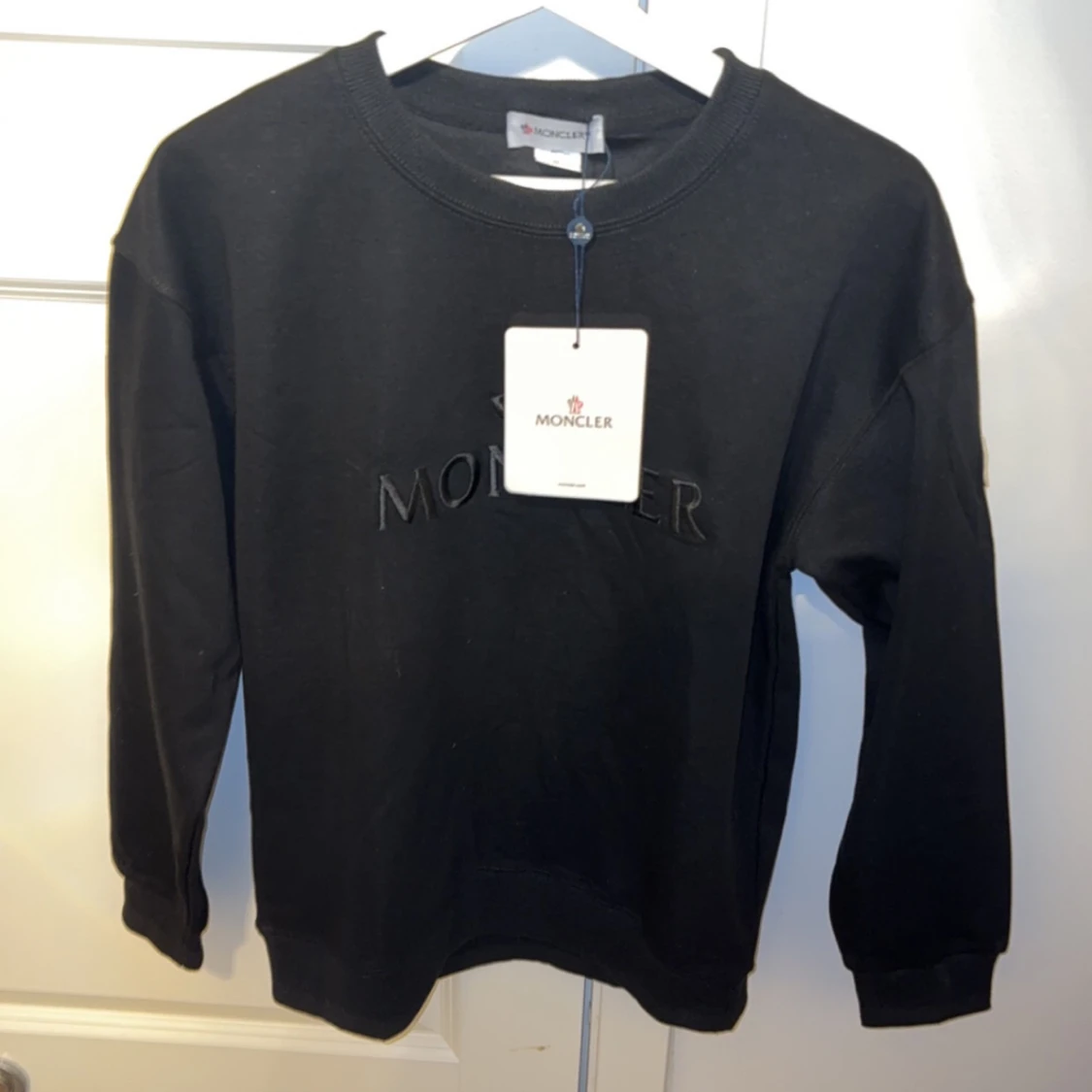 Svart sweatshirt från Moncler