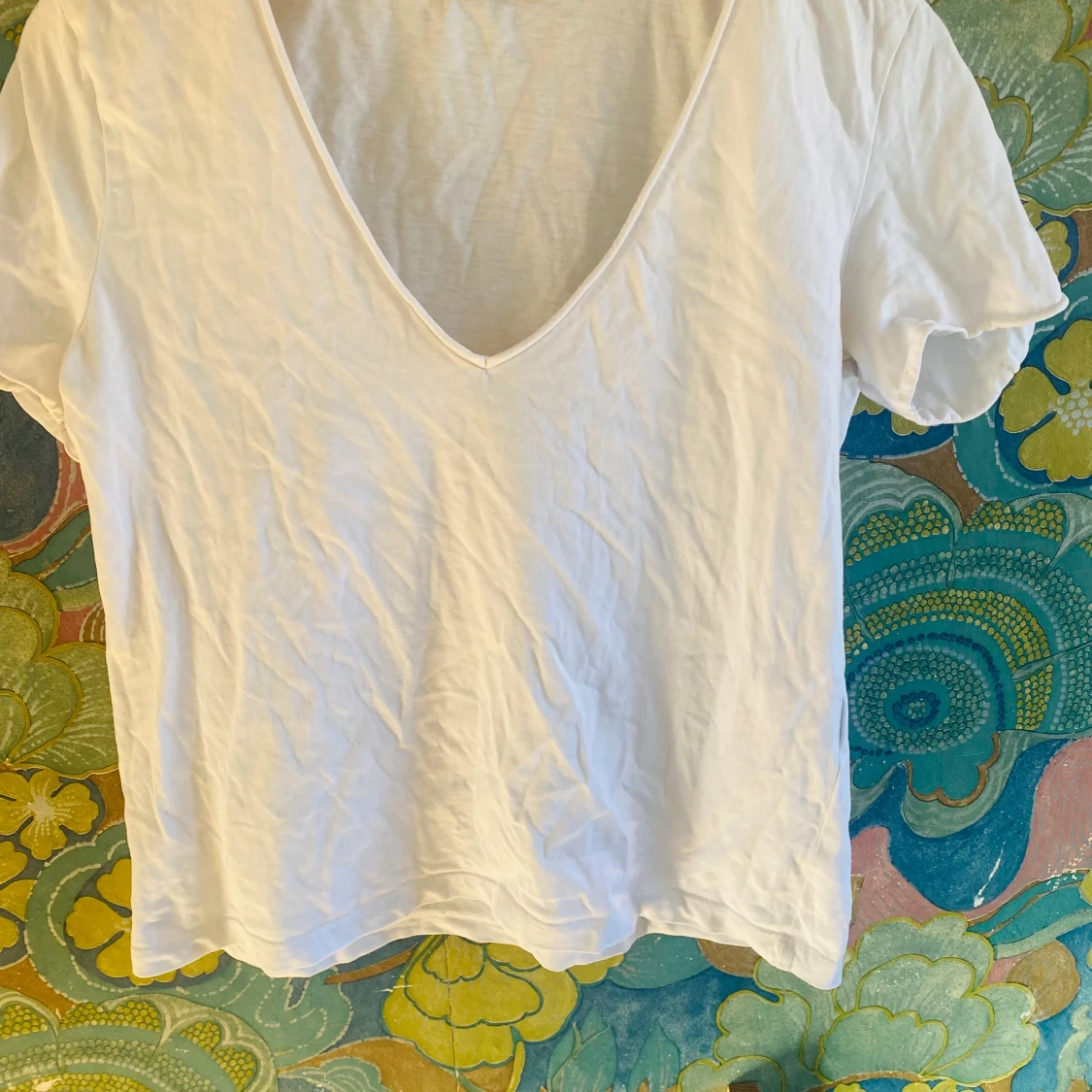 Vit v-ringad t-shirt från Zara - 3