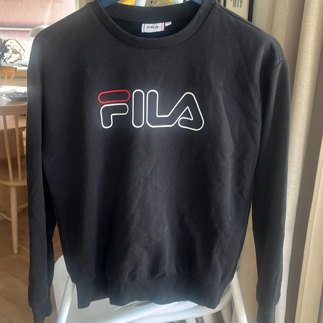 Svart sweatshirt från FILA