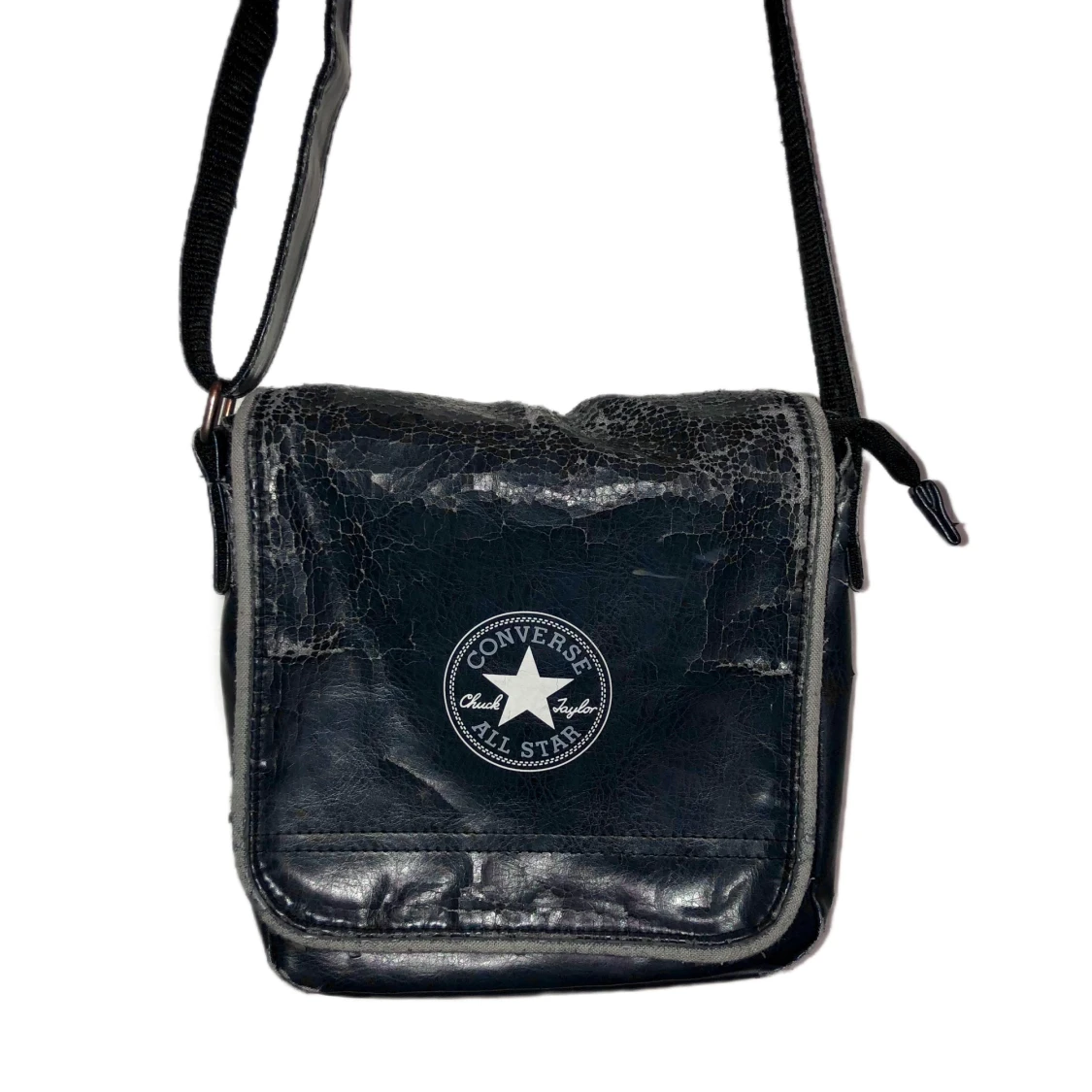 Svart axelväska från Converse