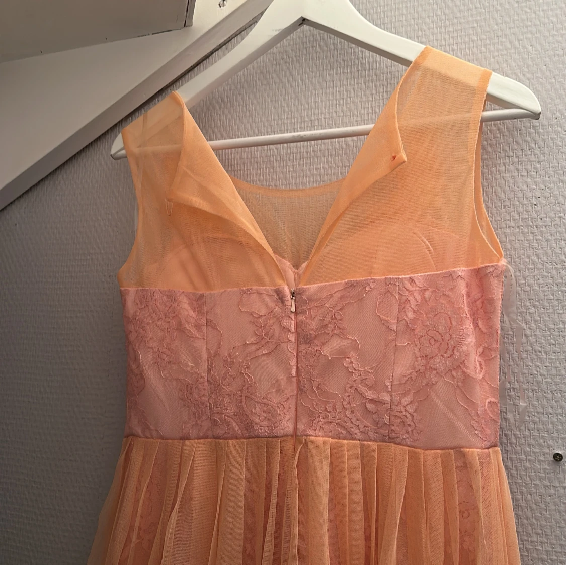 Jätte fint fest klänning och mycket bra skick  - 2