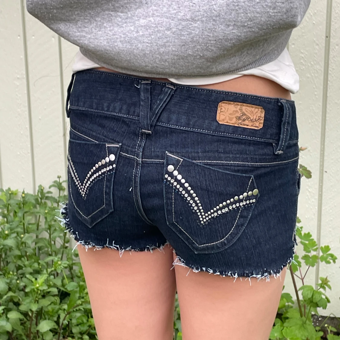 Mörkblå jeansshorts med strass - 2