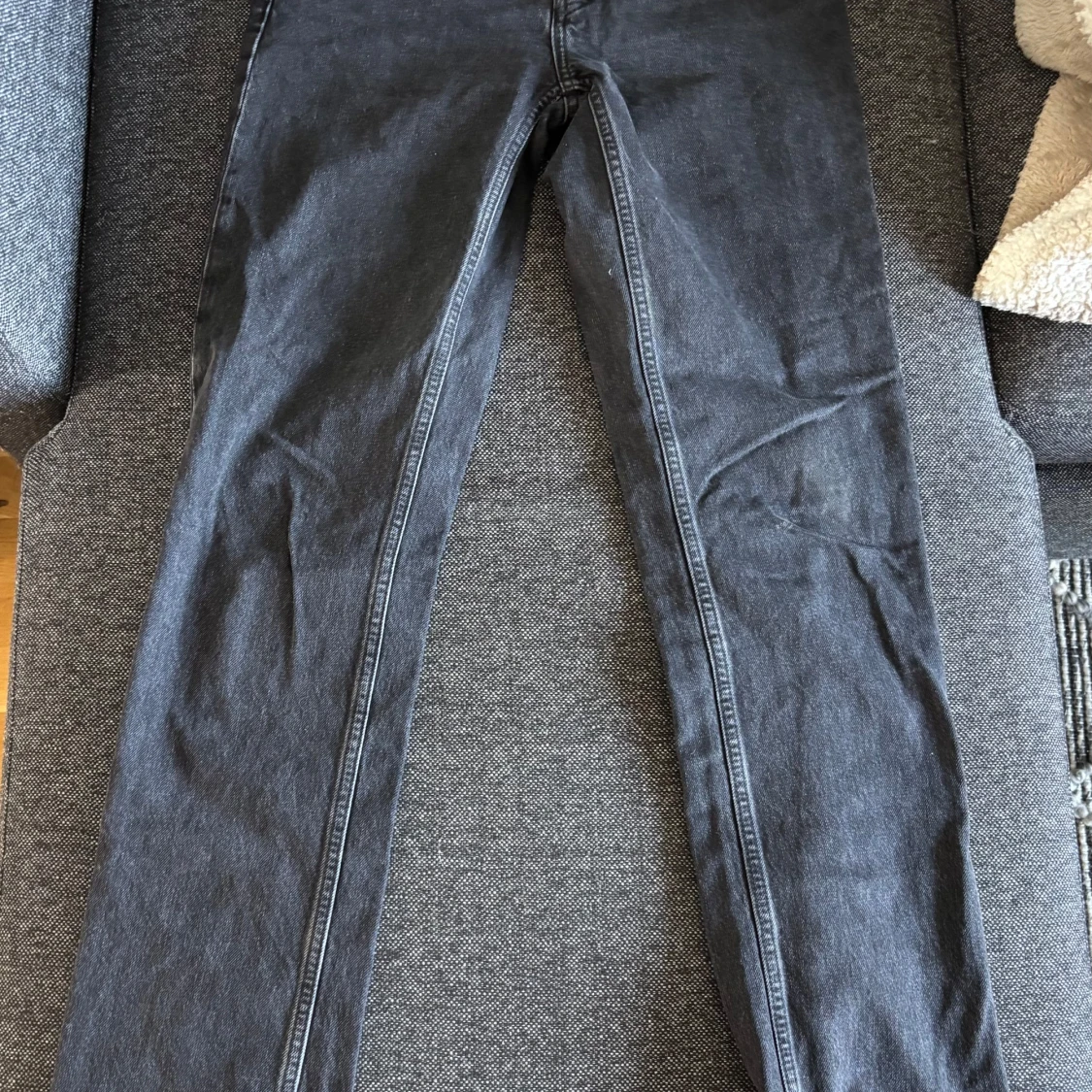 Svarta jeans