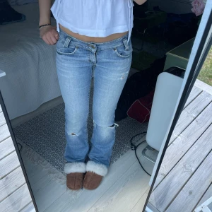 Jeans lowwaist utsvängda lågmidjade bootcut Lee håliga  - Lee jeans💘💘