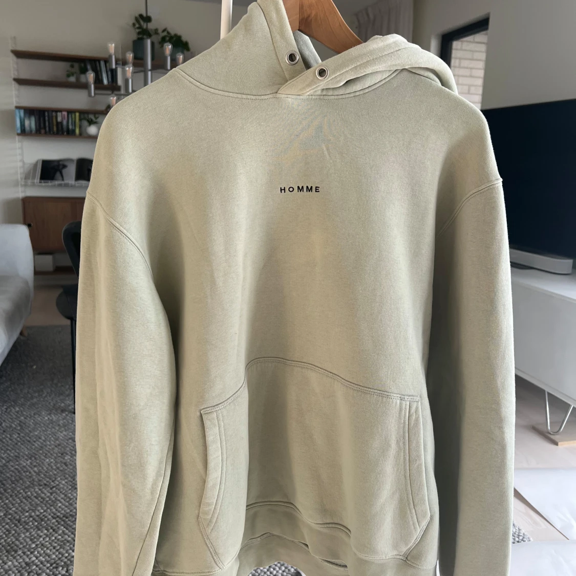 Ljusgrön  hoodie från Selected Homme - 1