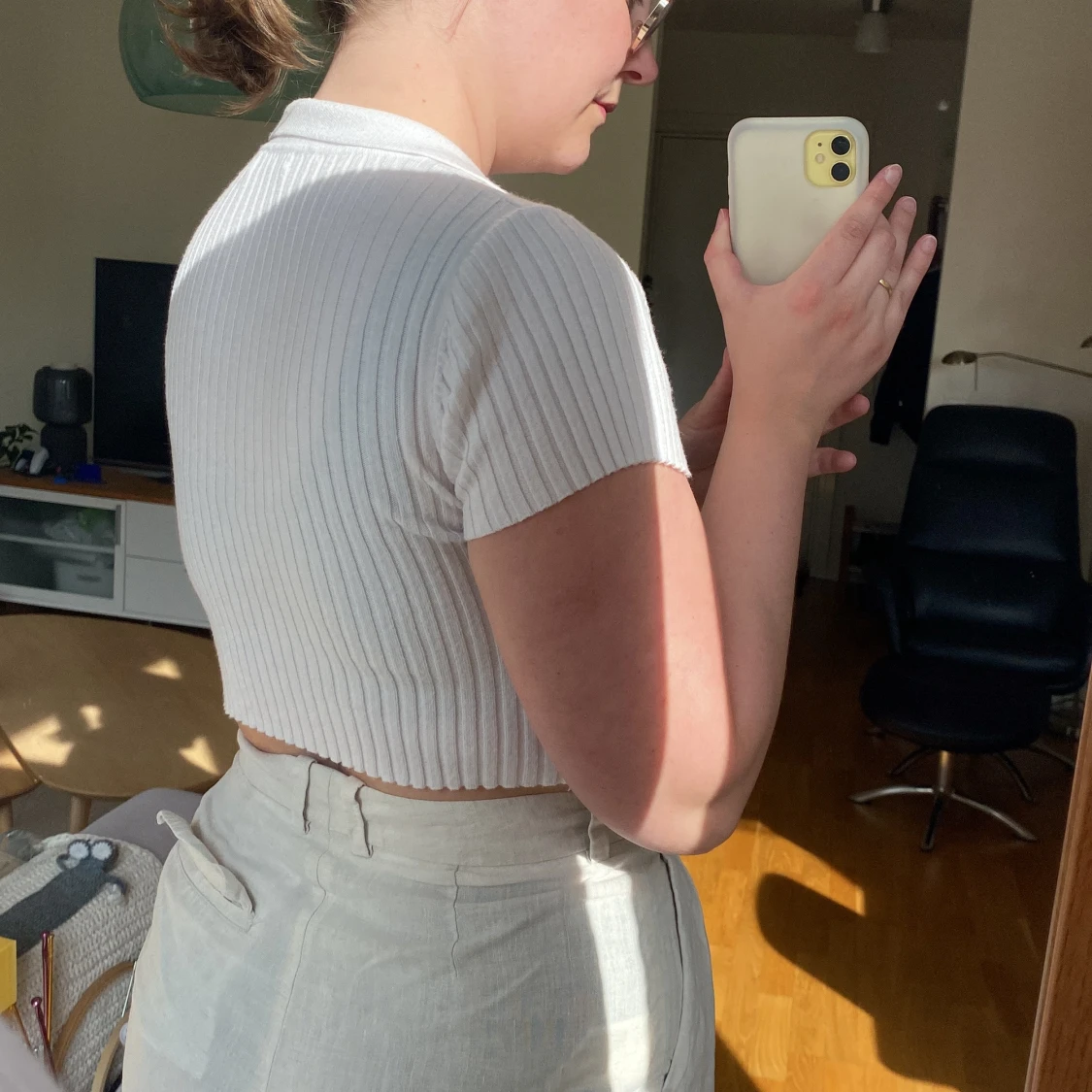 Vit croppad polotopp från SHEIN - 2