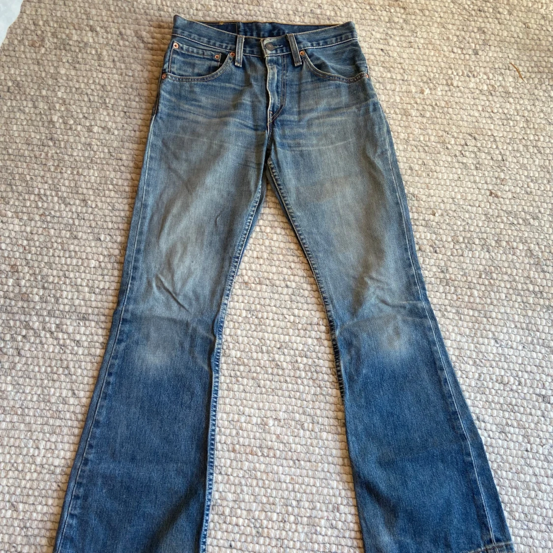 Levis 501 bootcut jeans med utsvängda ben