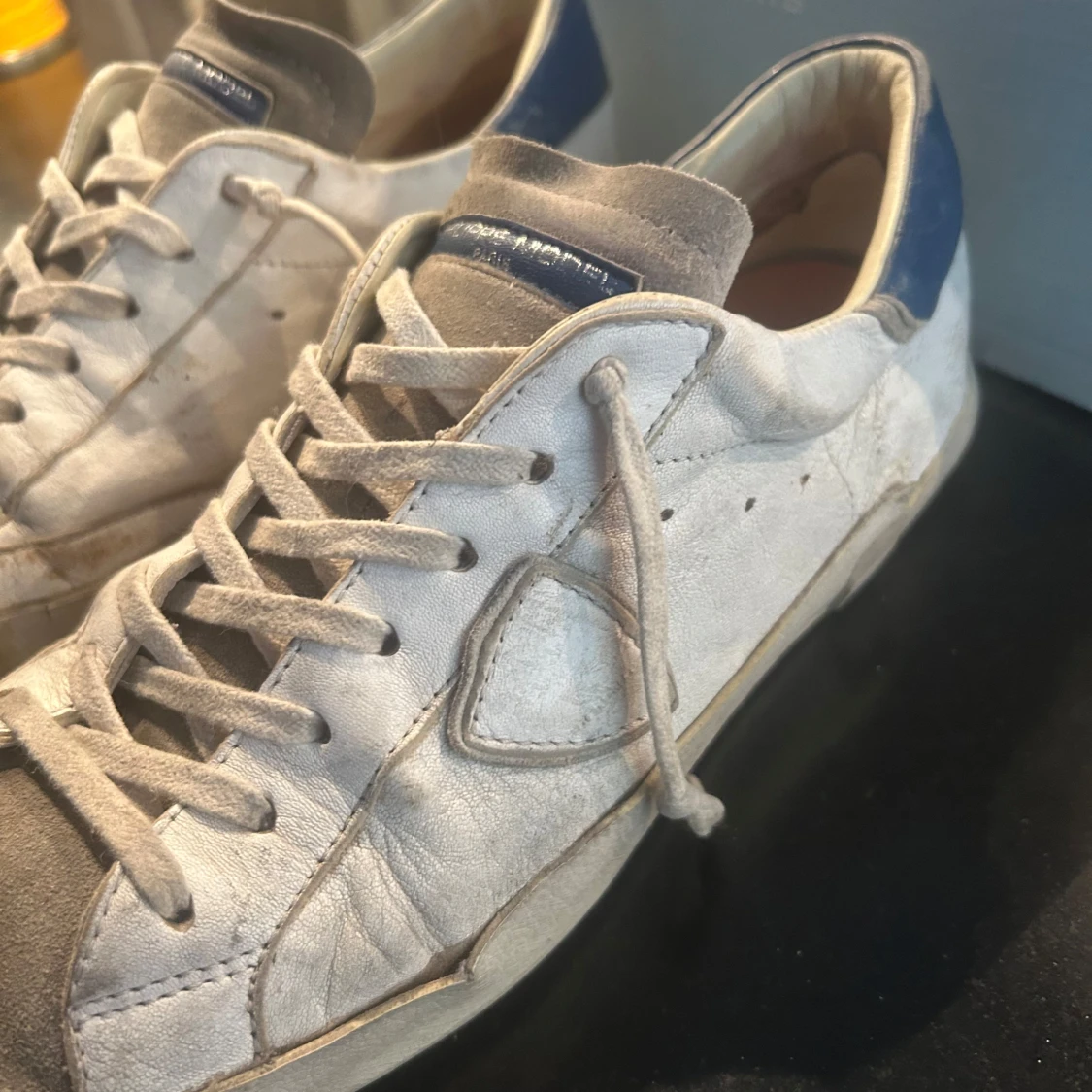 Vita sneakers från Philippe Model - 4