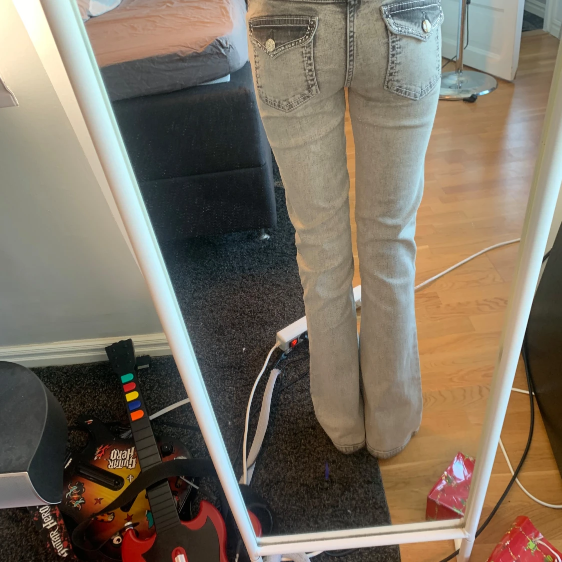 Grå bootcut jeans - 2