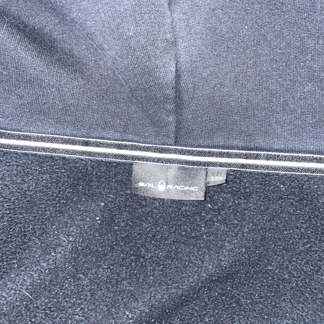 Svart fleecejacka från Sail Racing - 1