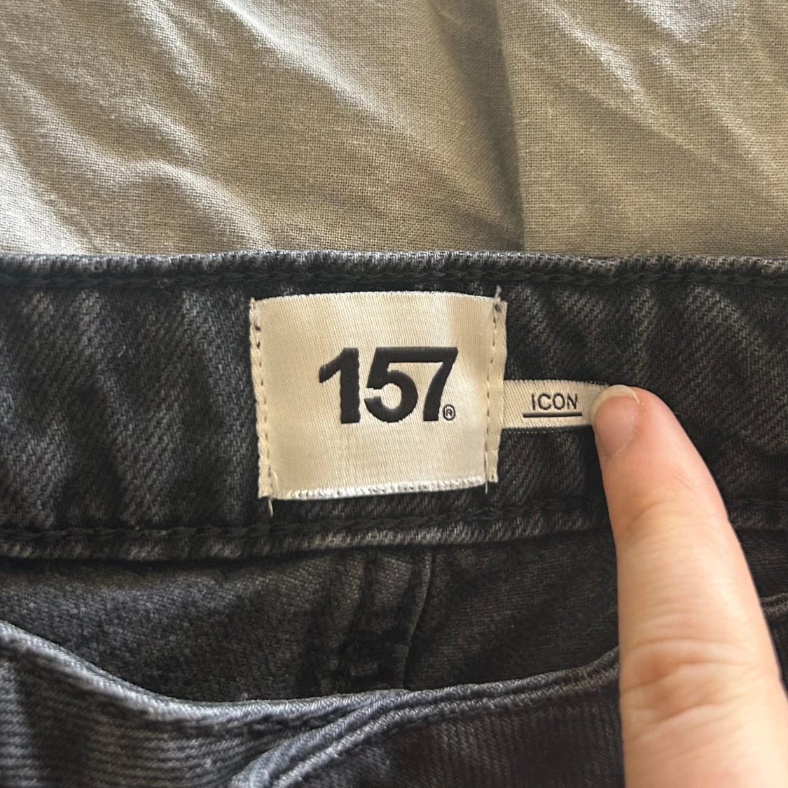 Svarta jeans från 157 - 1