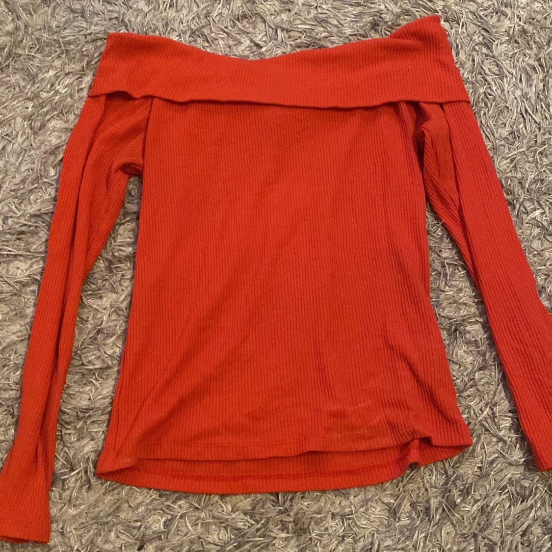 Röd offshoulder topp