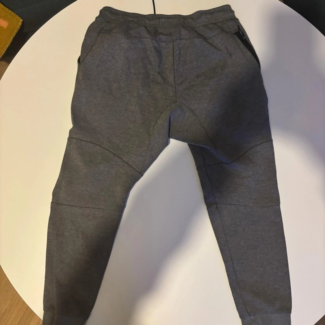 Grå mjukisbyxor från Nike - 90