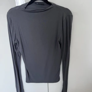 Tröja från Missäy - Använd ett par gånger . Storek S , från missäy