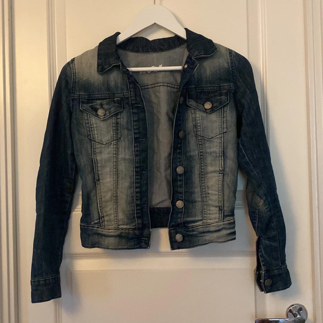 Mörkblå jeansjacka i XS