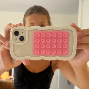 Mobilskal - Snyggt mobilskal. Använt några få gånger❤️