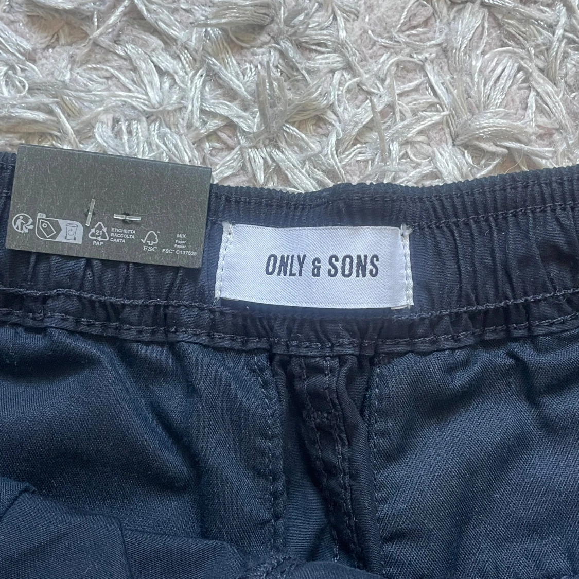 Svarta shorts från Only & Sons - 1