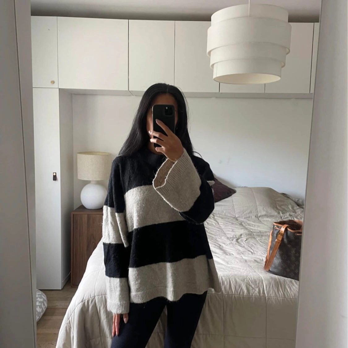 Stickad tröja i ullblandning - 1