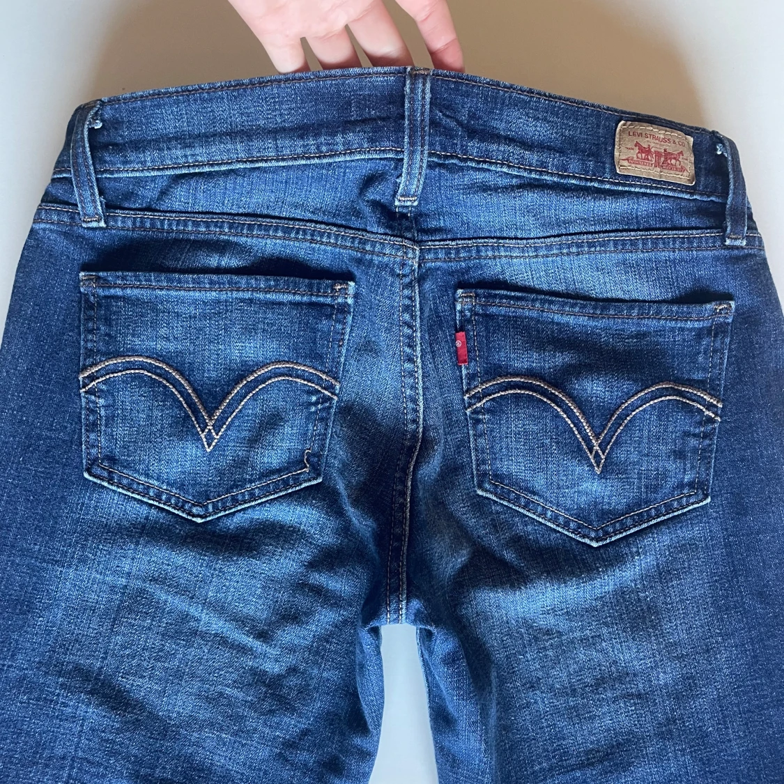 Blå bootcut Lågmidjade jeans från levis  - 2