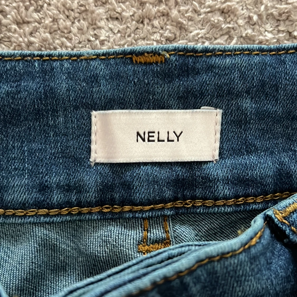 Blå bootcut jeans från Nelly - 1