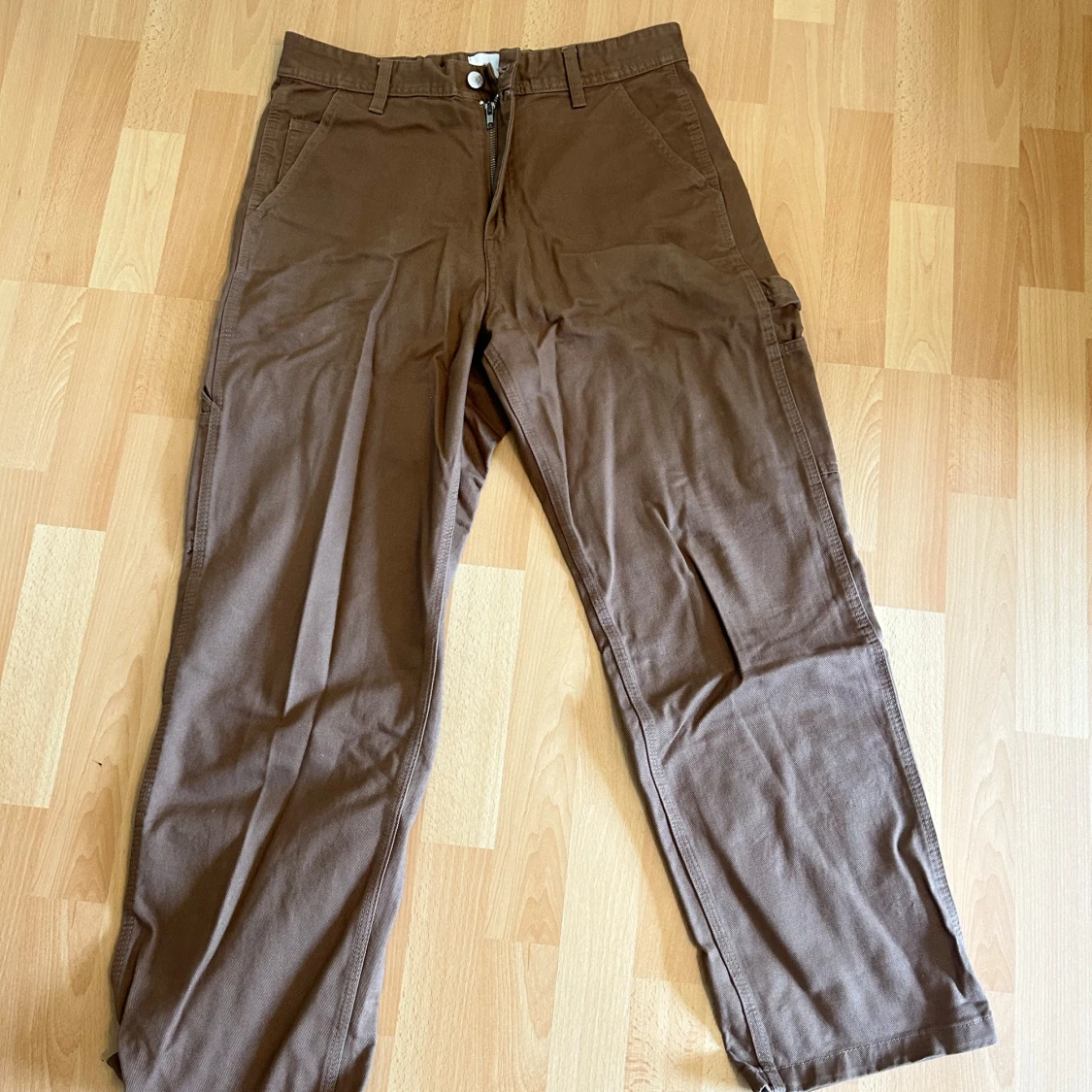 Bruna cargojeans från H&M, relaxed fit