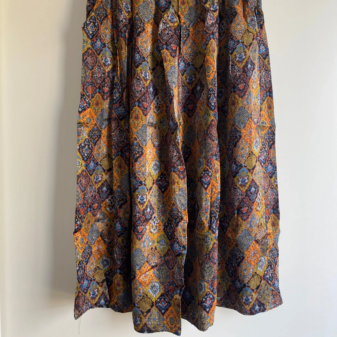 Färgglad långkjol med orientaliska mönster - 1