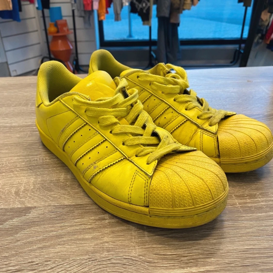 Adidas Pharrell Williams Superstars - 1