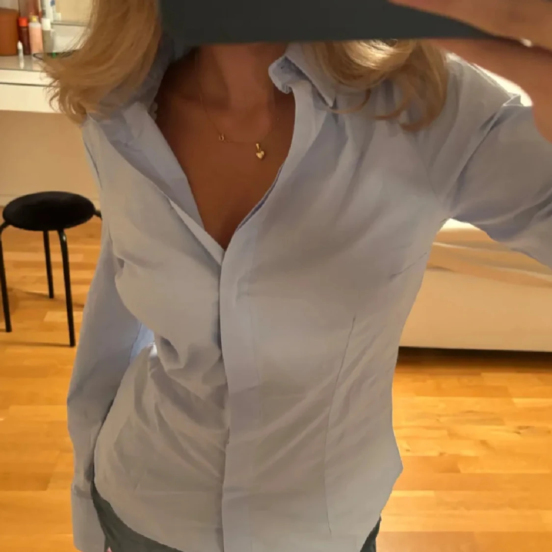 Ljusblå skjorta - 1