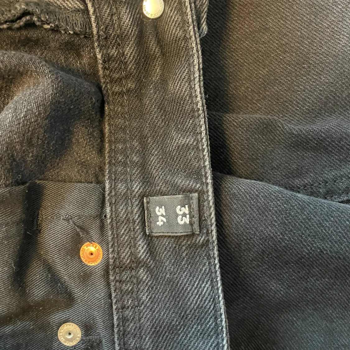 Svarta jeansbyxor - 2