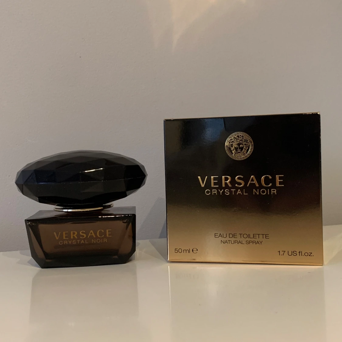 Versace Crystal Noir Eau de Toilette 50ml - 1