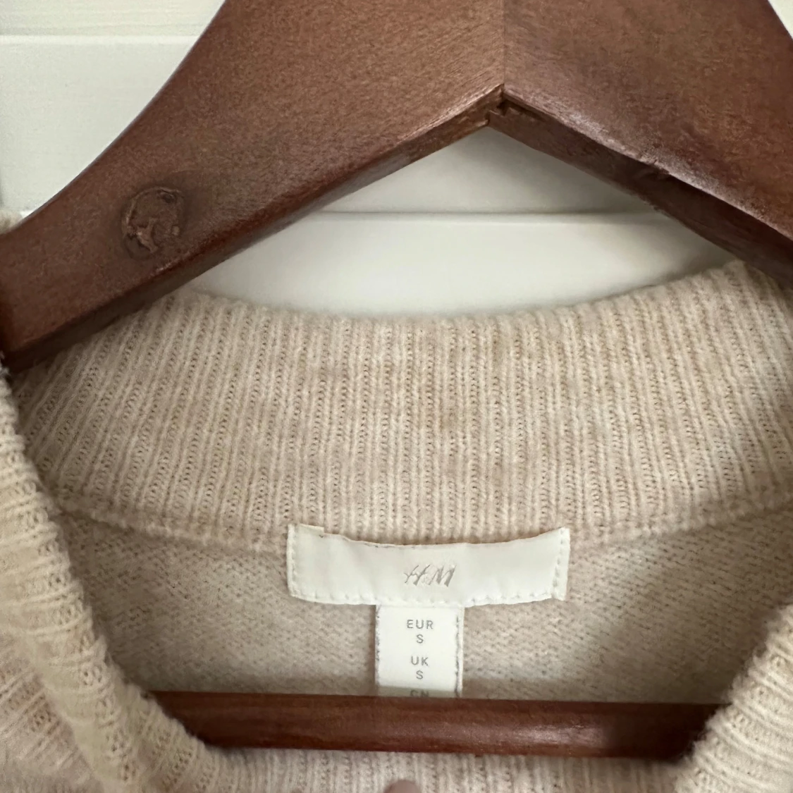 Beige och svart randig tröja från H&M - 1