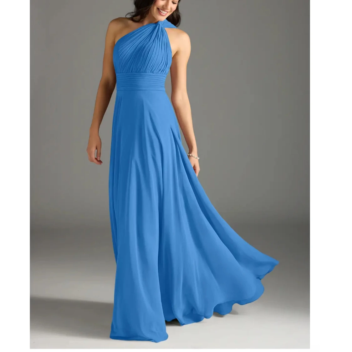 Blå långklänning med oneshoulder