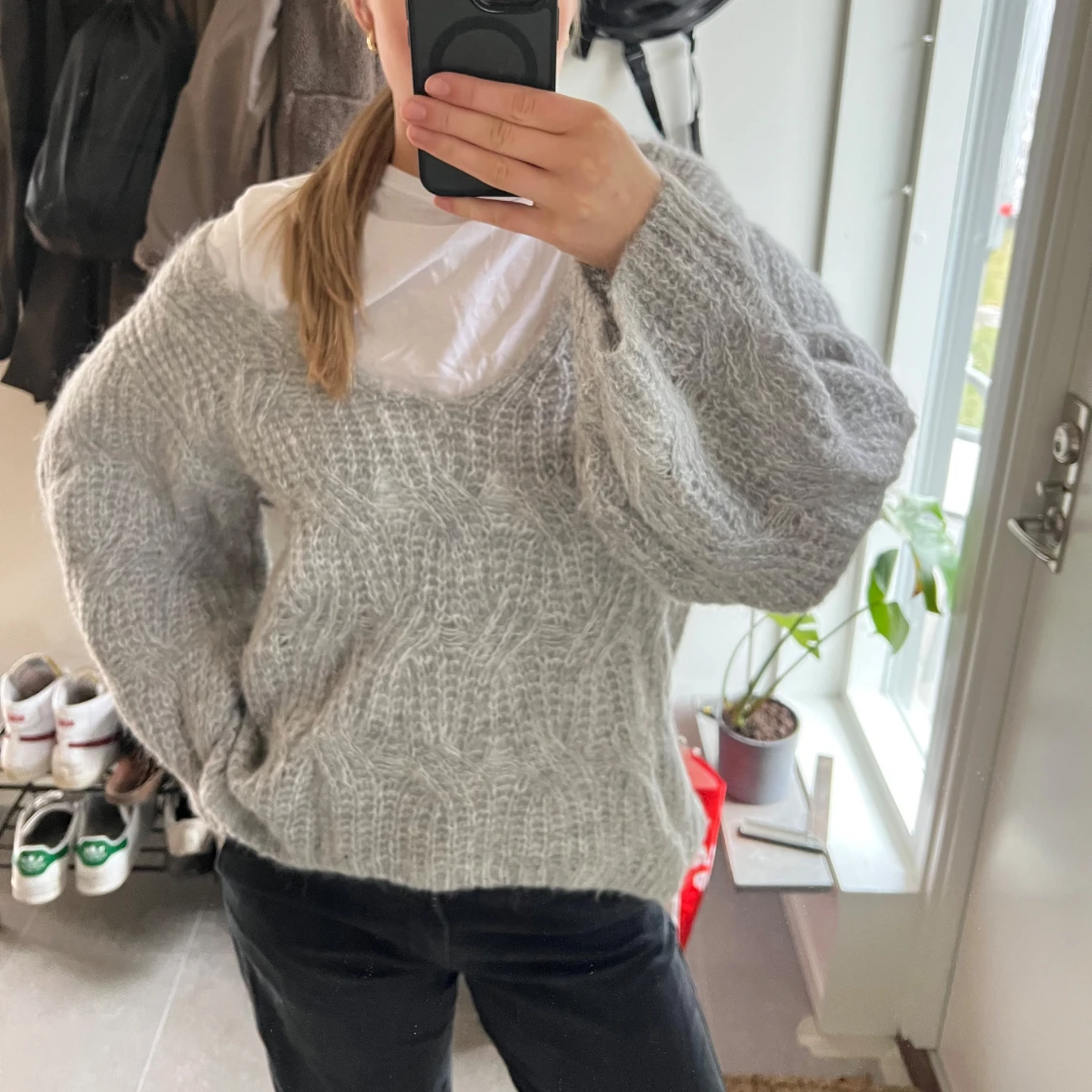 Grå stickad tröja från H&M - 1