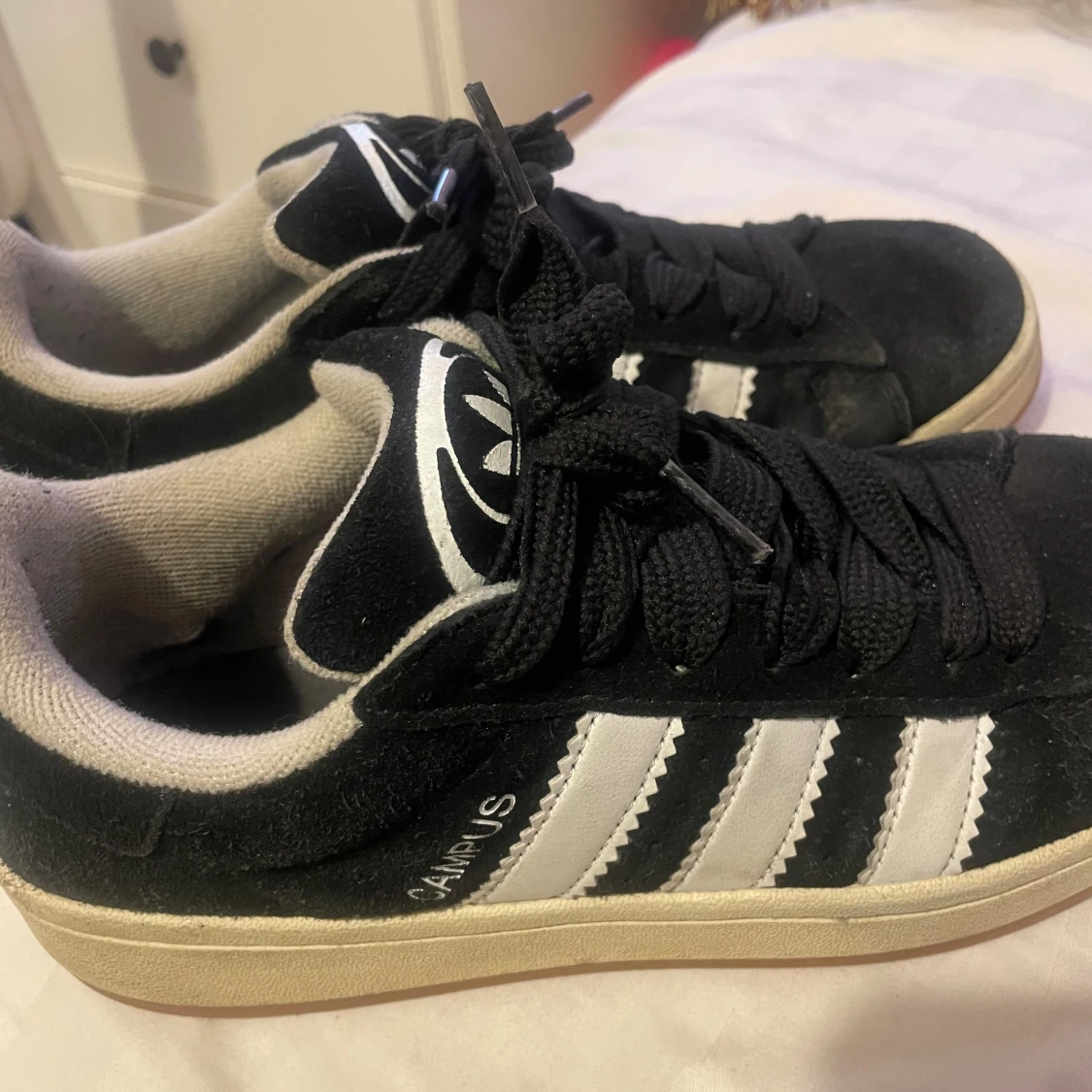 Adidas Campus svarta sneakers strl 40