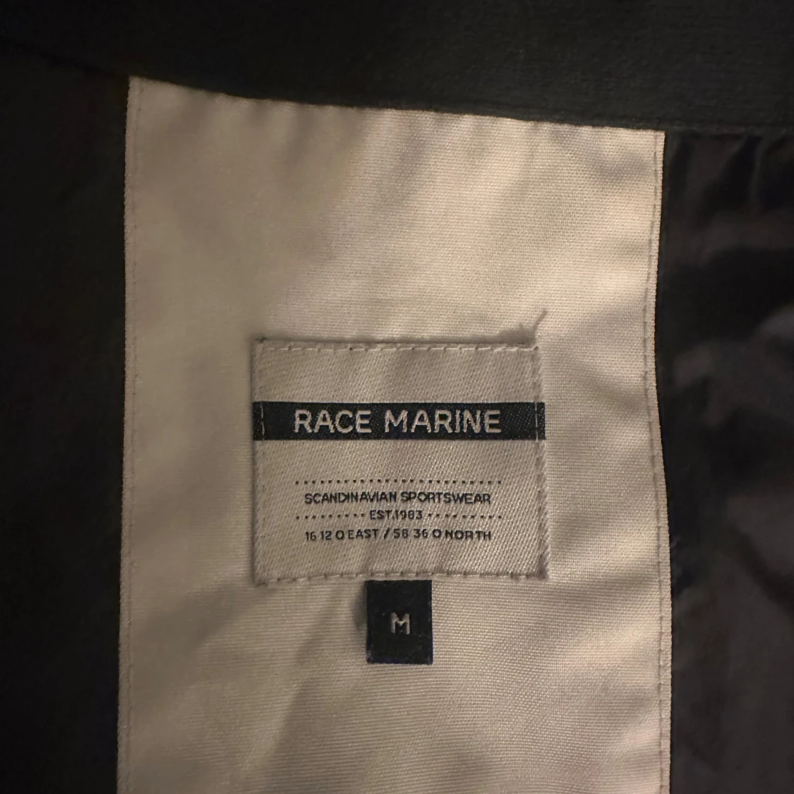 Vit vindjacka från Race Marine - 2