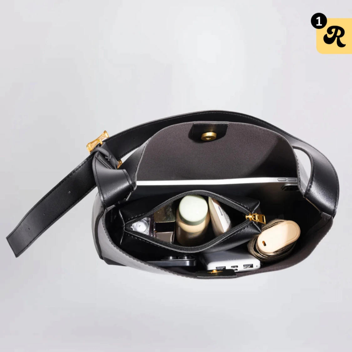 Svart totebag i skinn + matchande necessär  - 2