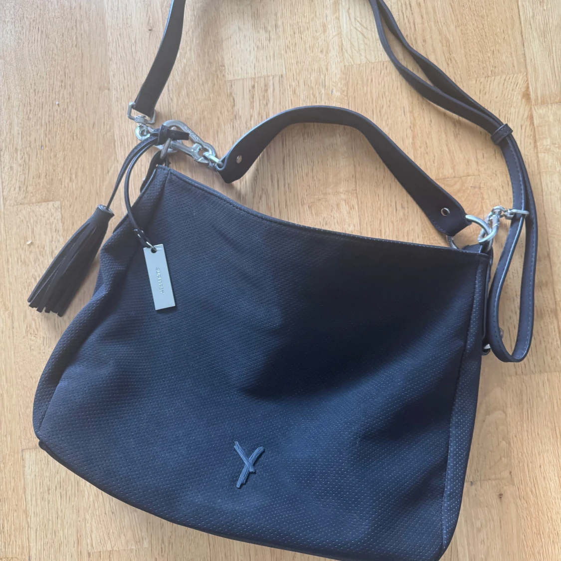 Svart axelväska från Suri Frey - 2