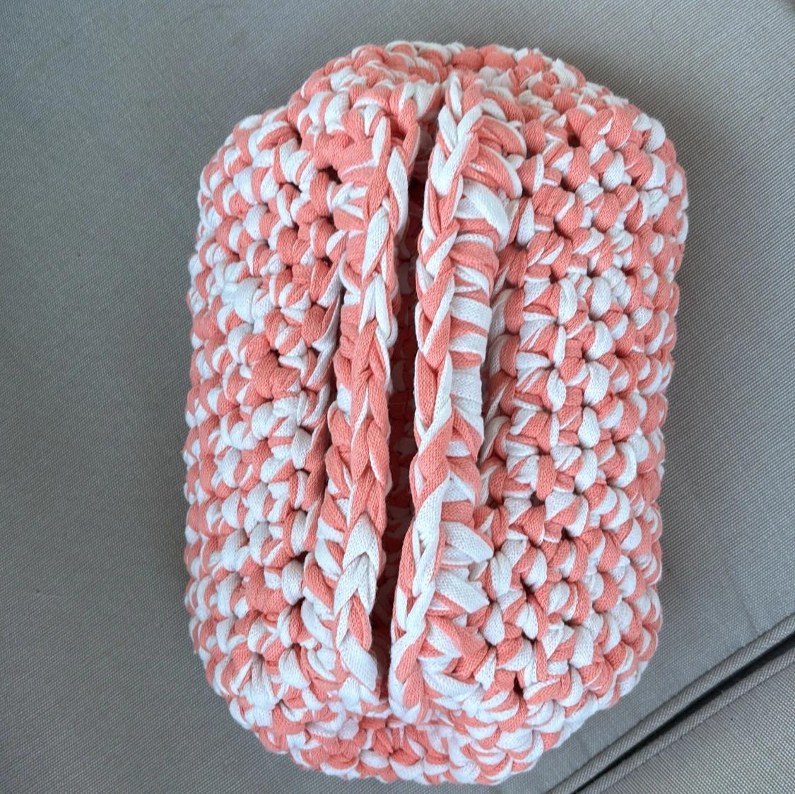 Handgjord rosa och vit handväska - 1