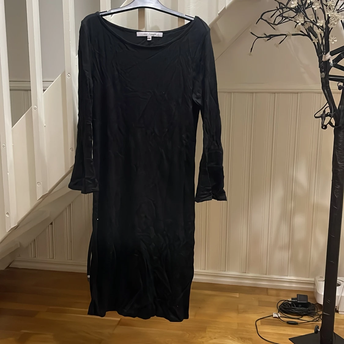 Svart långklänning från KappAhl