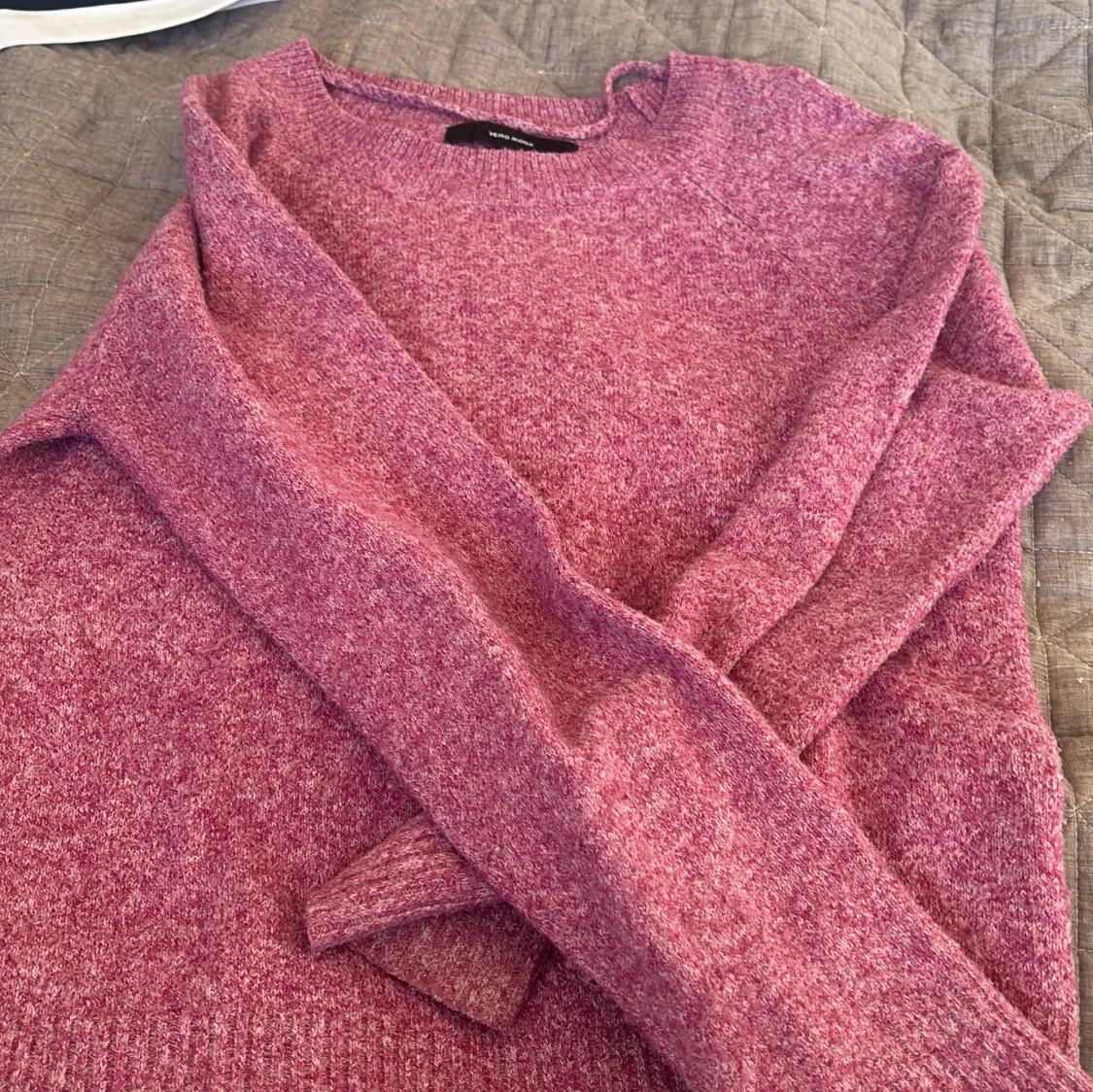 Rosa stickad tröja från veramoda