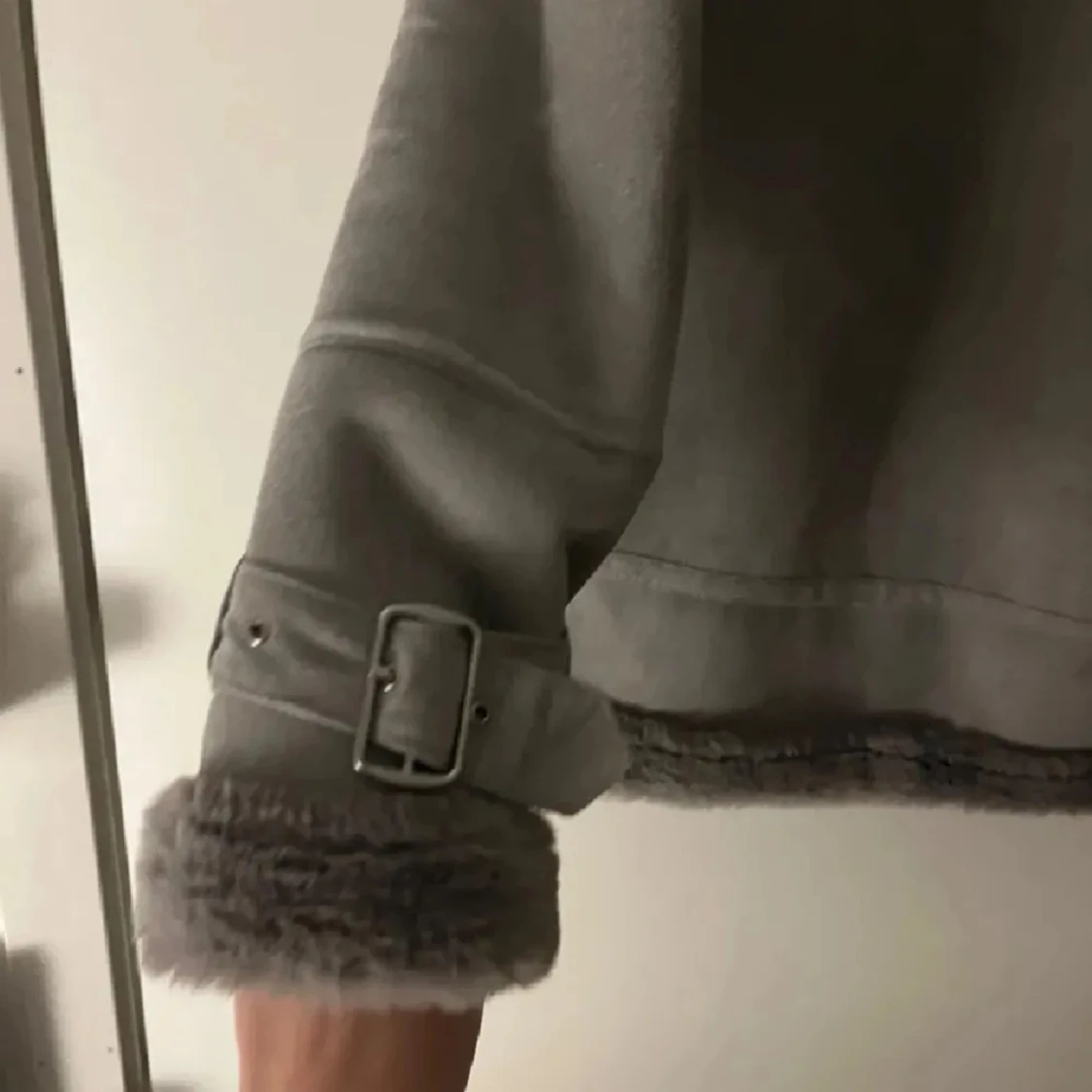 Grå jacka från Hollister - 3