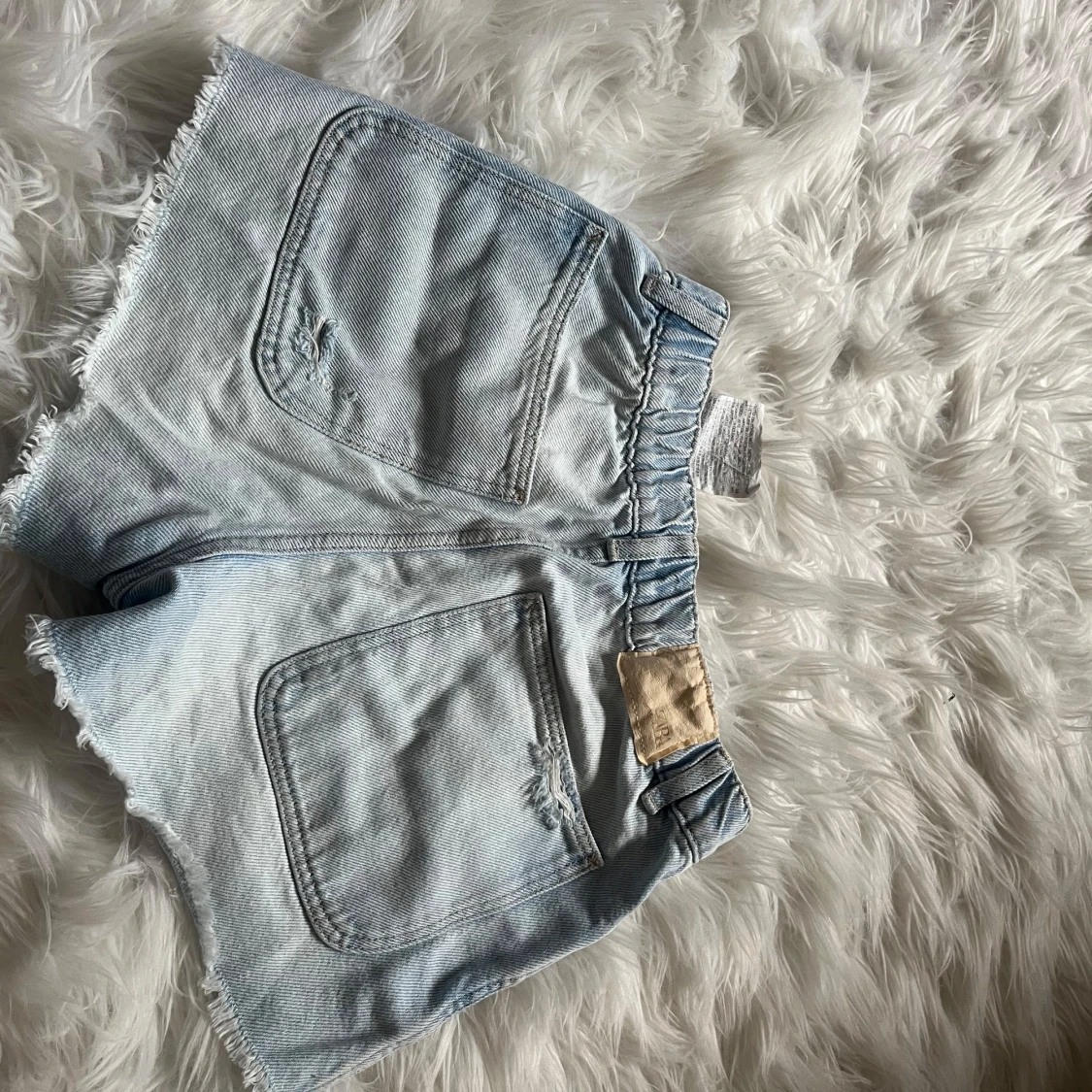 Ljusblå jeansshorts från Zara - 1
