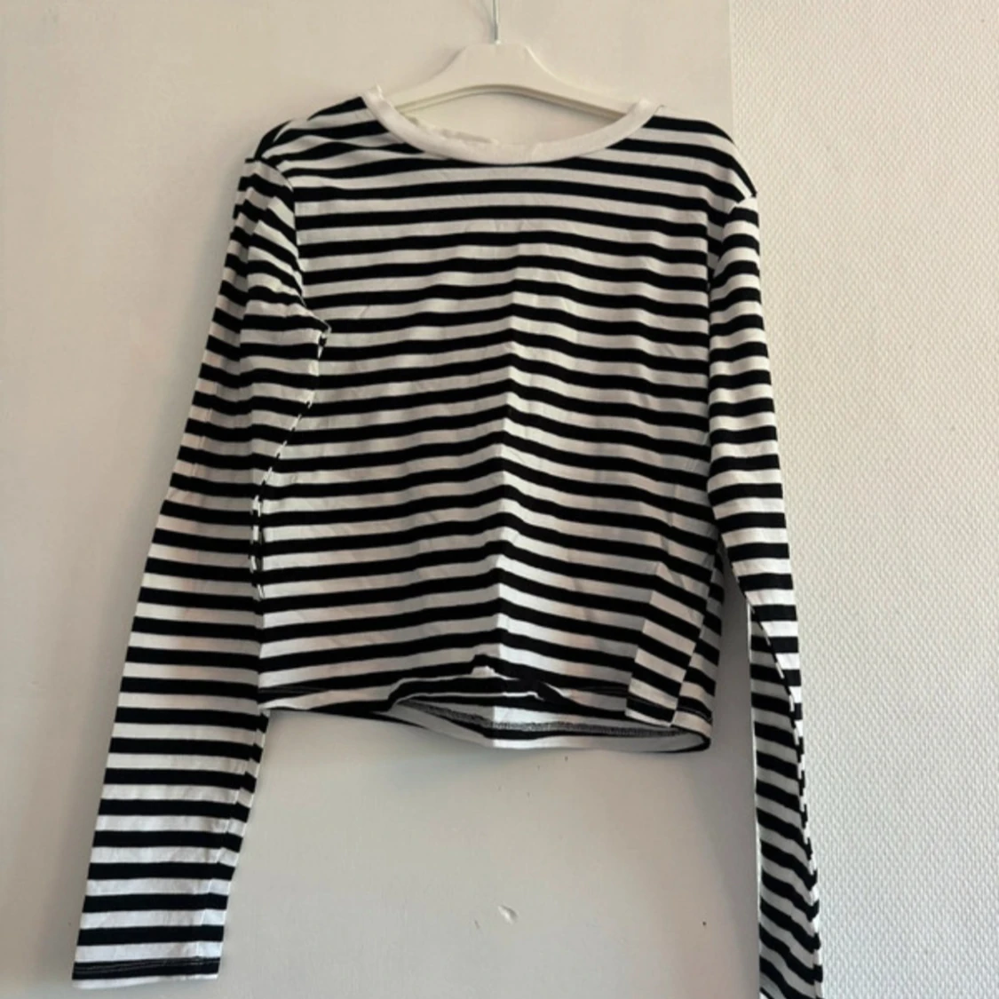 Randig långärmad tröja svart/vit M