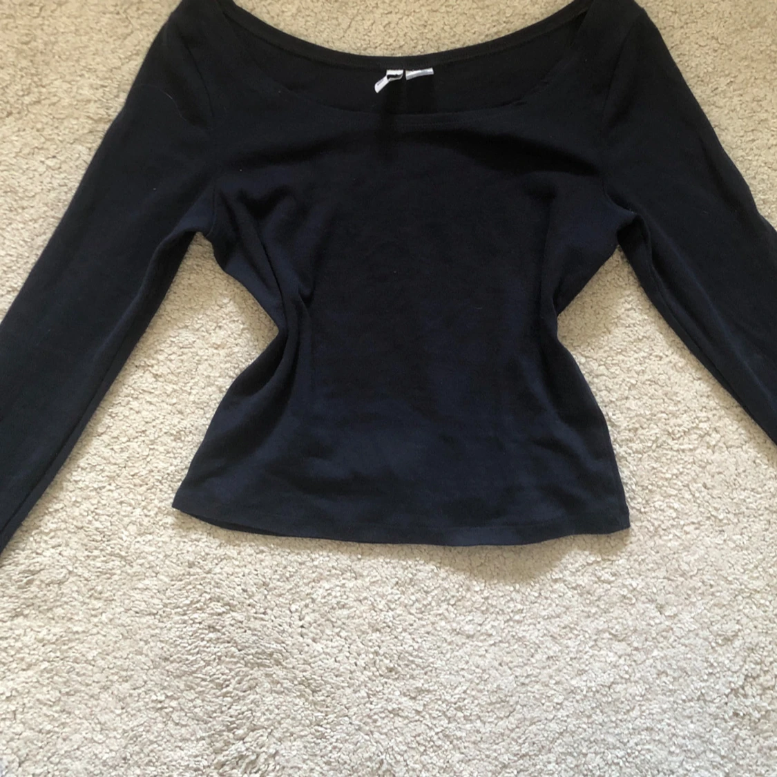 Marinblå offshoulder topp från H&M  - 2