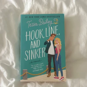 Hook, Line, and Sinker - En charmig och rolig romcom om vänskap, kärlek och att våga ta steget utanför sin comfort zone. Perfekt för dig som gillar Netflix-serier och vill ha en lättläst, underhållande bok med mycket känslor och humor.