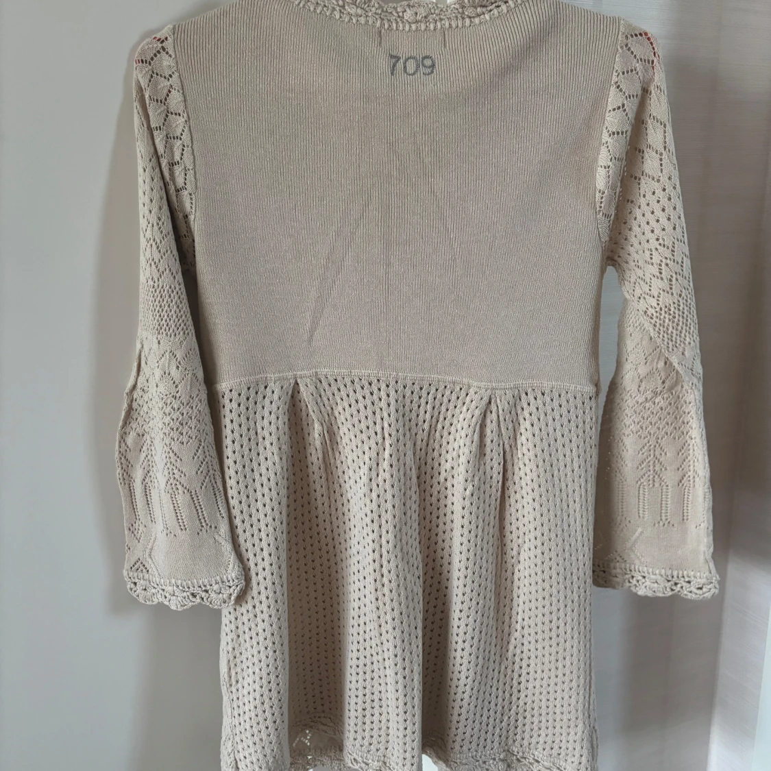 Beige kofta från Odd Molly med spets - 1