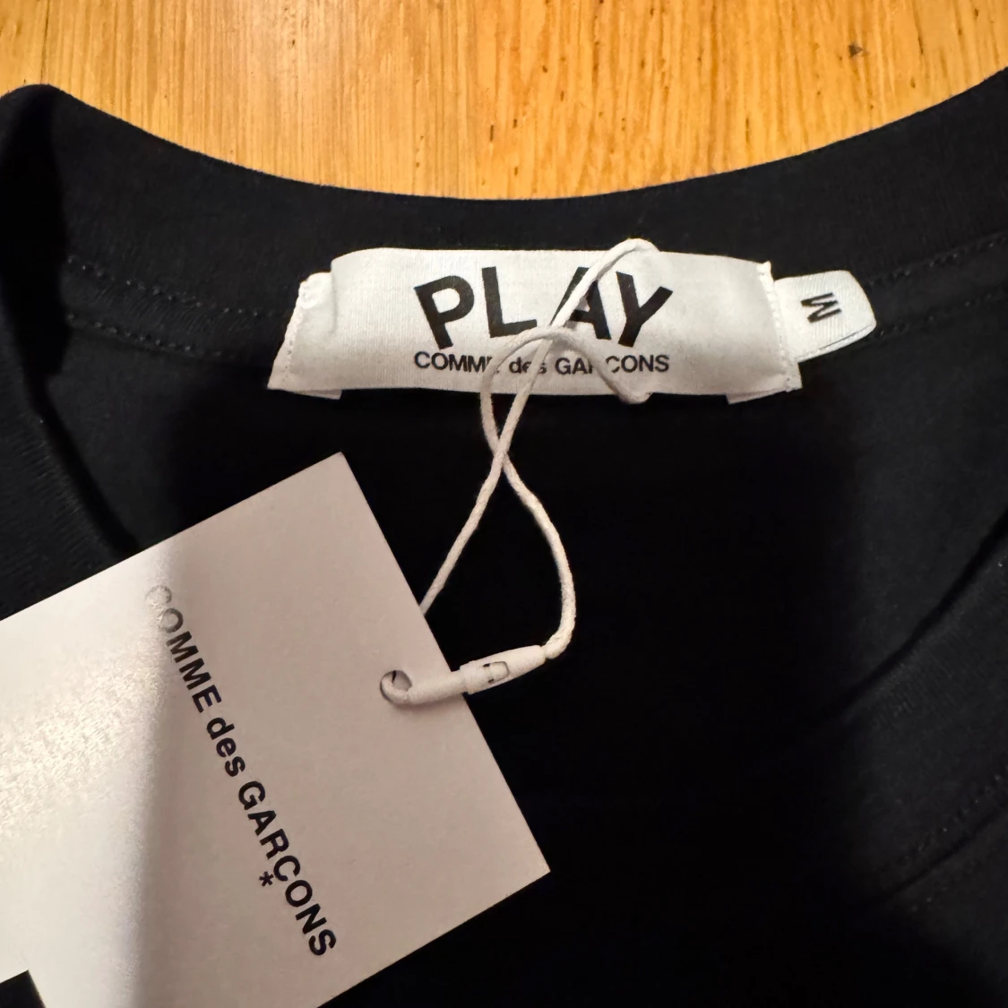 Svart t-shirt med hjärta Comme des Garçons - 1