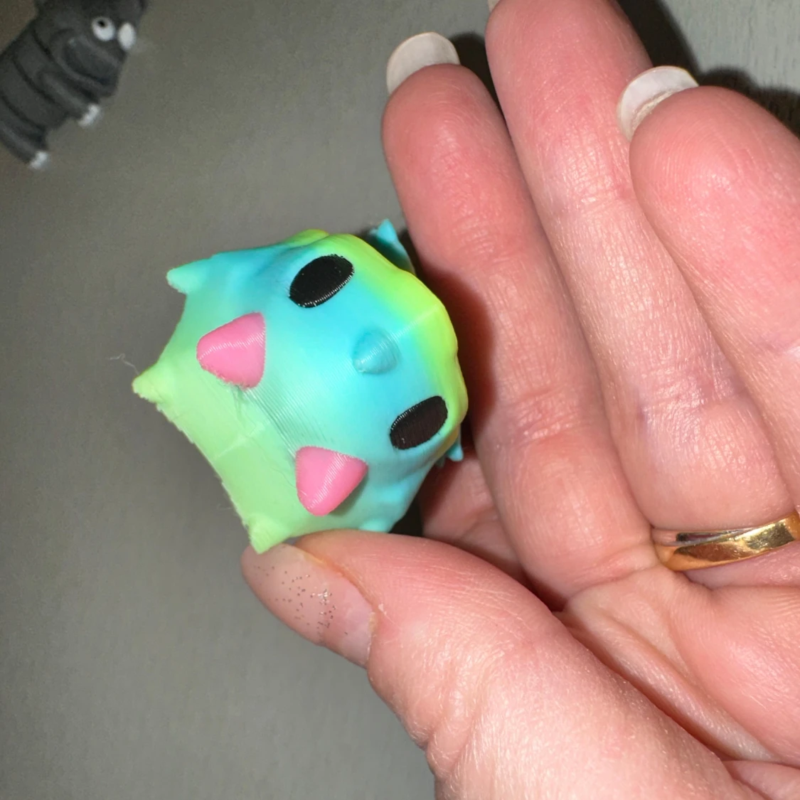 Grå 3D-printad drake  - 2