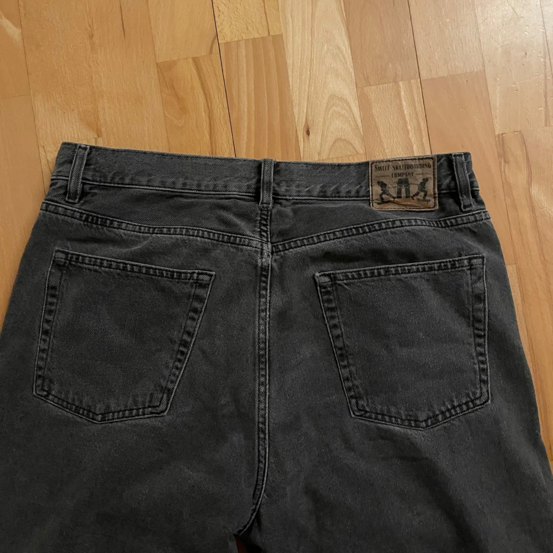 Grå jeans från Sweet Sktbs - 2